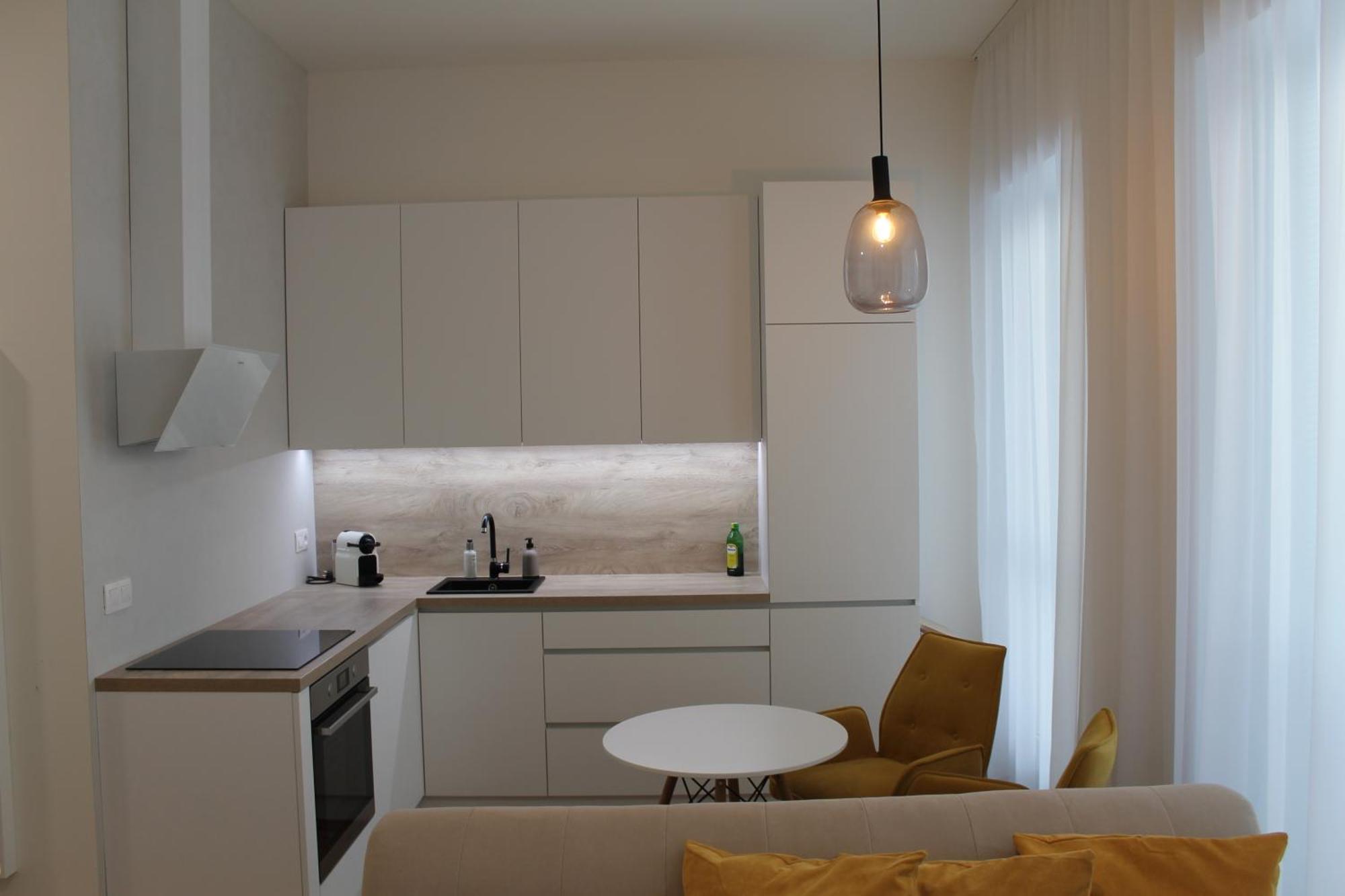 Park Tower Apartment V Centru Zlina Esterno foto